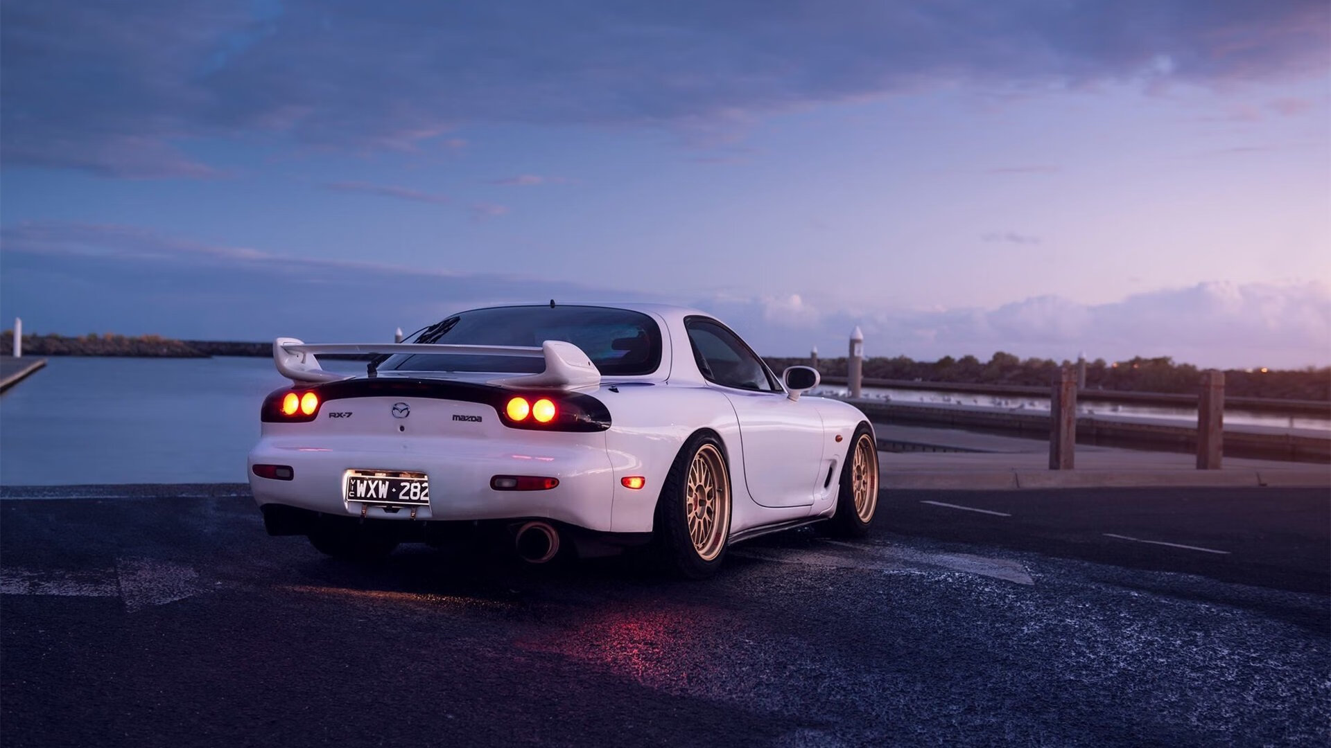 中场休息观察:球队调整策略的秘密,球员中场休息都在干嘛