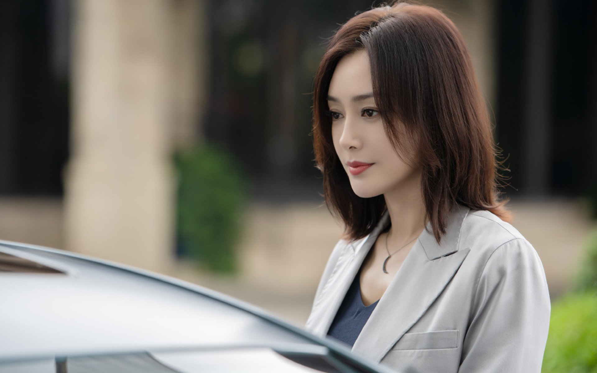 哥伦比亚女足在巴黎奥运会上表现出色，赢得银牌，哥伦比亚足球美女